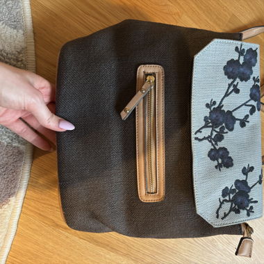 Kleiner hübscher Rucksack