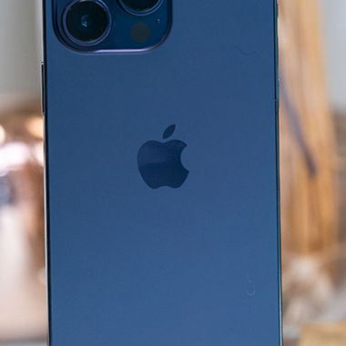 iPhone 15 Pro 128 GB in Blau