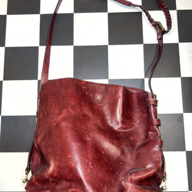 Bordeaux leather bag