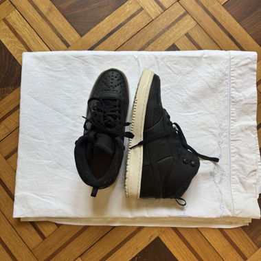 Black Nike Sneakers
