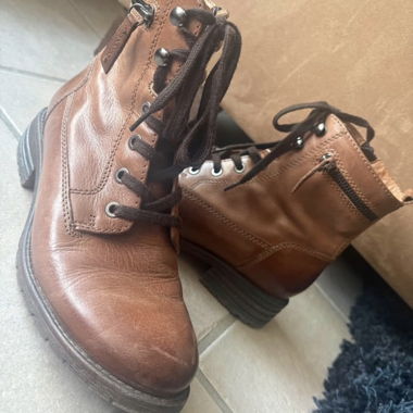 Bottes à lacets en cuir - Taille 37