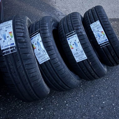 DUNLOP Tires