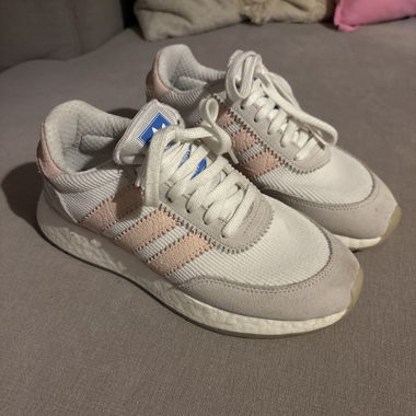 Adidas Sneaker