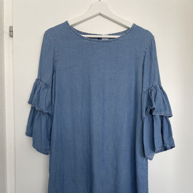 Gerades Frühlings-/Sommerkleid