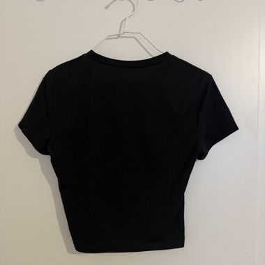Crop top noir basique