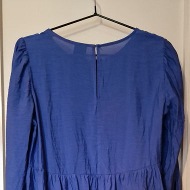 Blaues Langarmshirt 