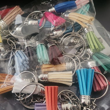 Bunte Quasten-Schluesselanhaenger