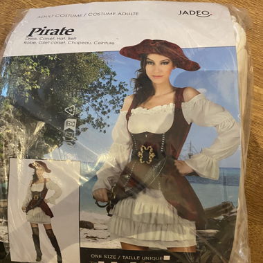 Elegantes Piratenkostüm