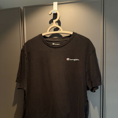 Champion T-Shirt Schwarz - Grösse L