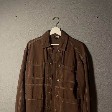 Braune leichte Jacke