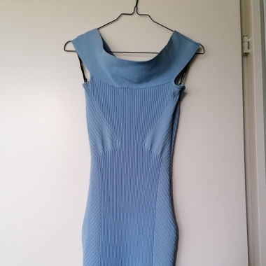 Hellblaues Kleid Marciano Los Angeles