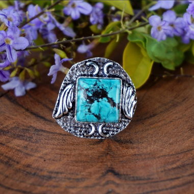 Bague victorienne avec turquoise