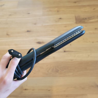Piastra per capelli nera