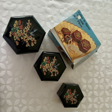 Set of 3 black hexagonal jewelry boxes
