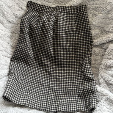 jupe motif pied-de-poule noir et blanc