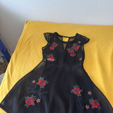 Guess kleid mit Rosen 