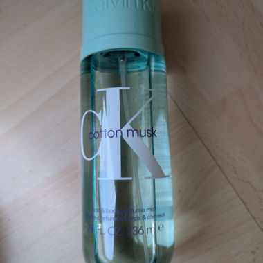 Calvin Klein body and hair mist