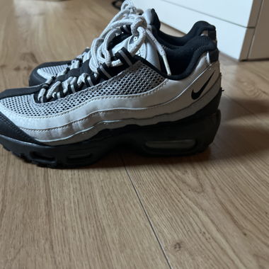 Nike Air Max 95 beige