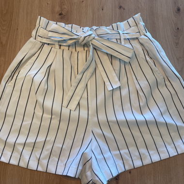 2 pantaloncini (M-L) Bershka & H&M