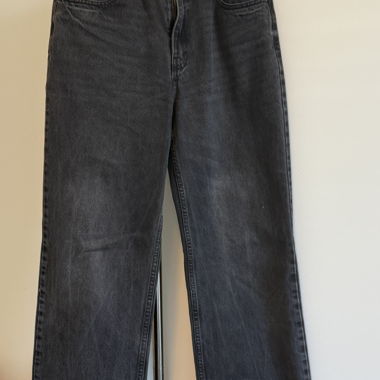 Black High-Waist Wide-Leg Jeans