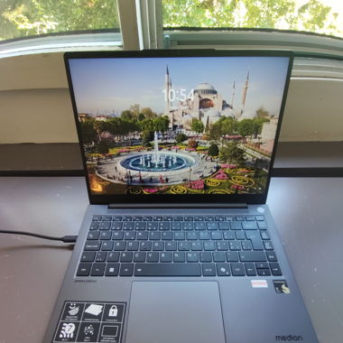 Medion Laptop Snapdragon 16 GB RAM 512 GB SSD