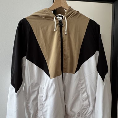 Light Windbreaker Jacket Terranova