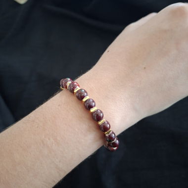 Blood-red Bead Bracelet