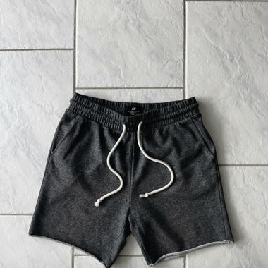 H&M shorts size M