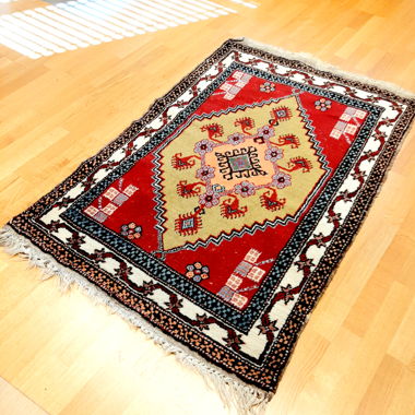 Orientalischer, gewebter Teppich