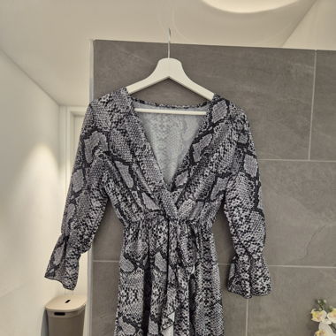 Schlagenkleid