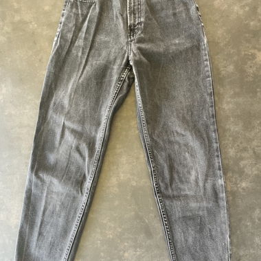 grey mom jeans