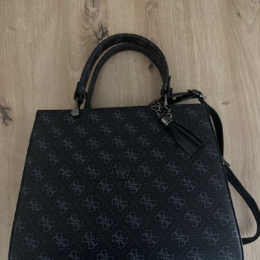 Guess bag