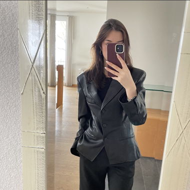 Bershka Kunstleder Blazer schwarz XS