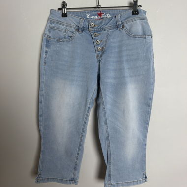 Buena Vista Denim Capris