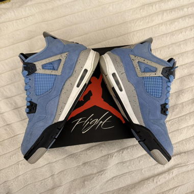 Jordan 4 Retro University Blue (GS)