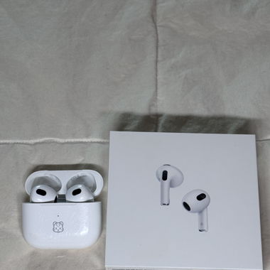 AirPods 3