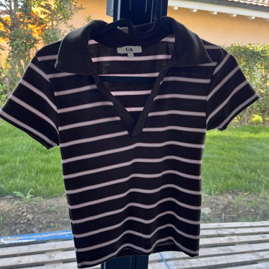 Top tipo polo manica corta 