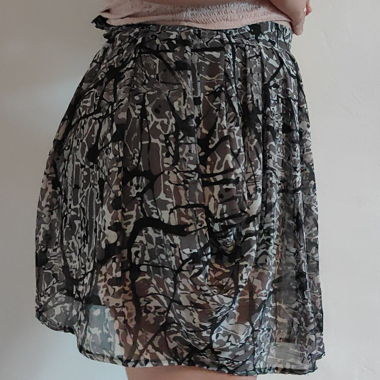 Transparenter Camouflage-Rock