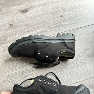 Chaussures Palladium 40 neuves