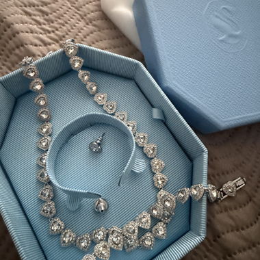 Swarovski heart-shaped jewelry set