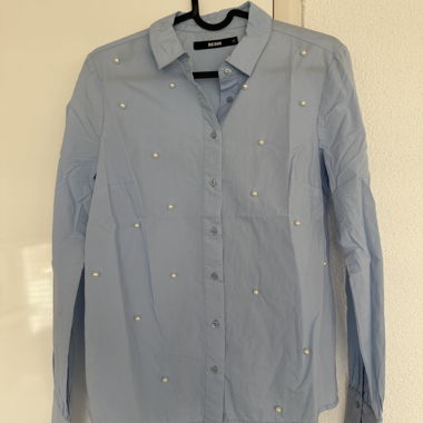 Perlenhemd hellblau XS