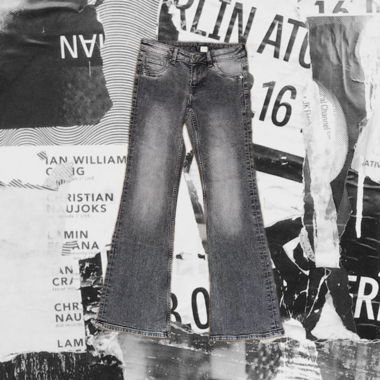 Low Waist Flared Jeans