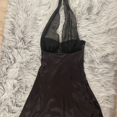 Schwarzes Cocktailkleid A-Linie