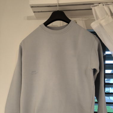 Light blue sweatshirt 