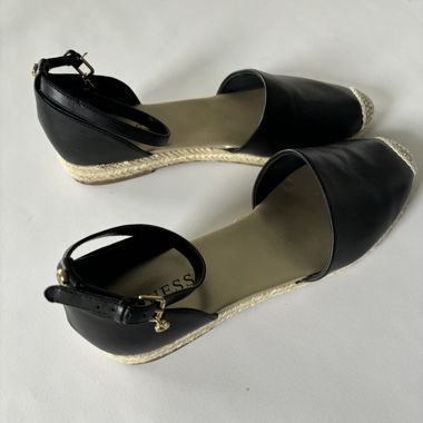 Chaussures Guess