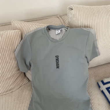 Gymshark Shirt