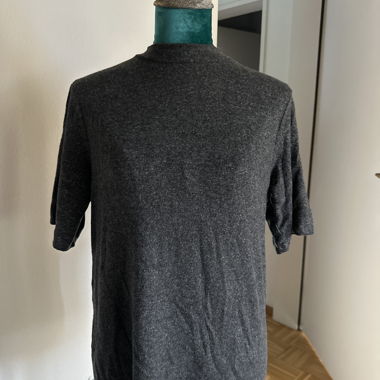 T-shirt Grigio a Maniche Corte