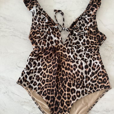Costume da bagno con stampa leopardata