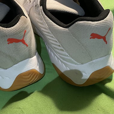 Puma Hallenschuhe weiss
