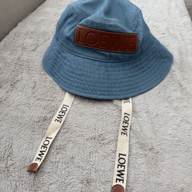 Chapeau Loewe